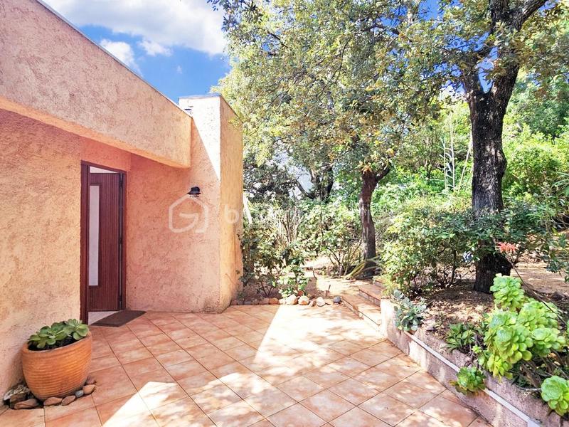 Villa - 136 m² - 5 pièces