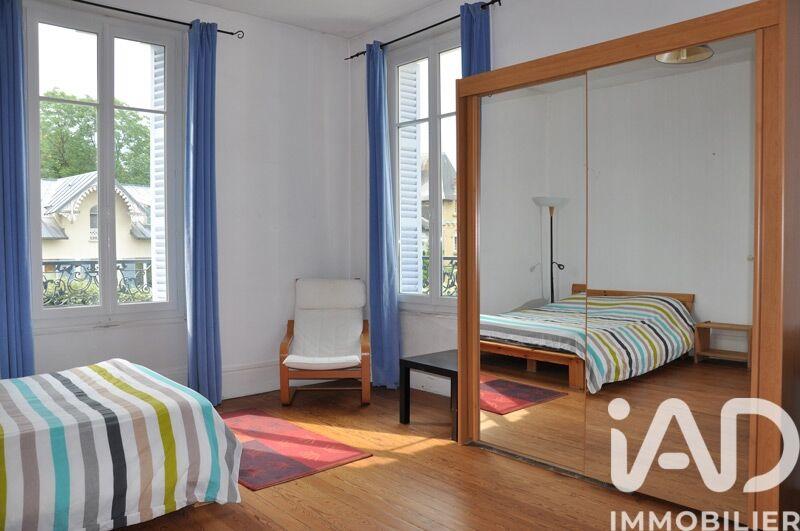 Maison - 450 m² - 15 pièces