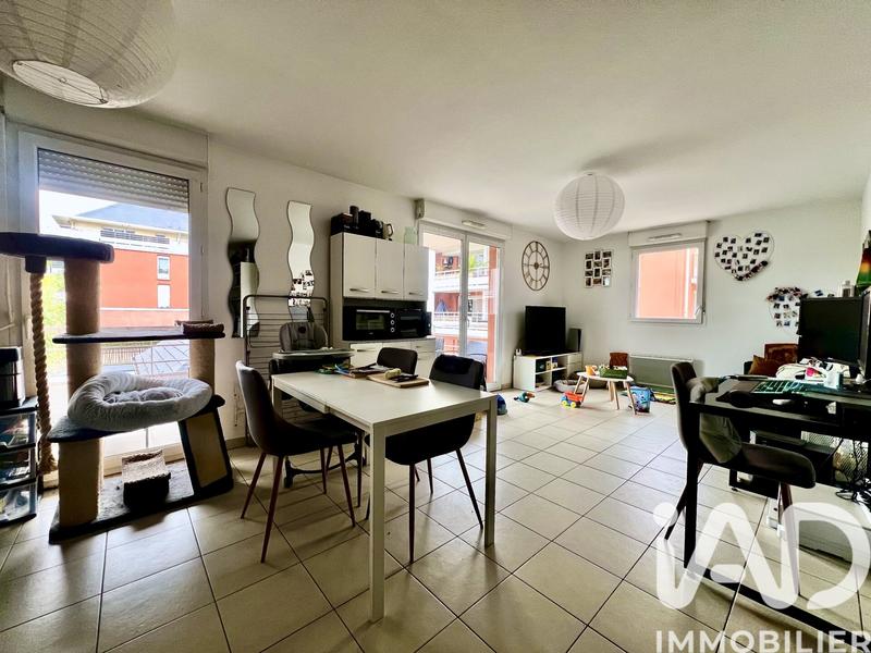 Appartement - 60 m² - 3 pièces