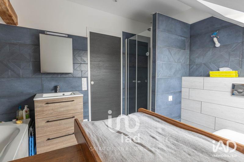 Maison - 218 m² - 4 pièces