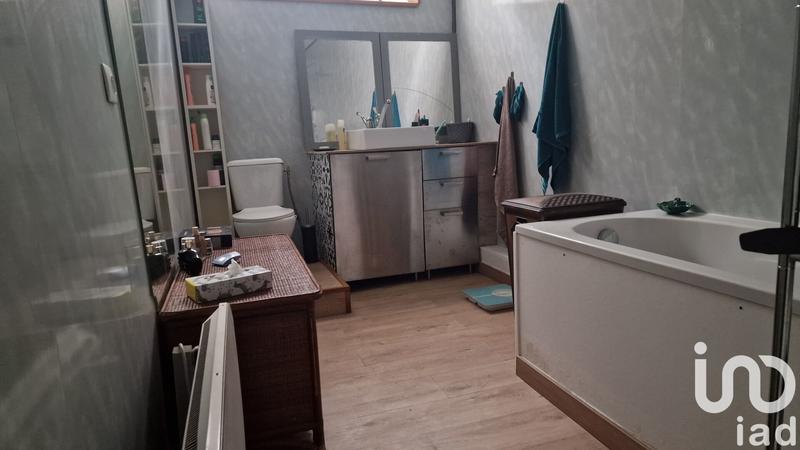 Maison - 280 m² - 9 pièces