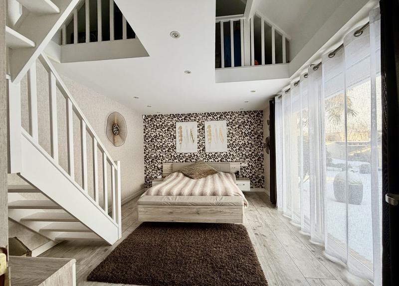 Maison - 140 m² - 6 pièces