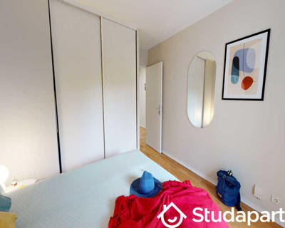 Chambre - 110 m² - 1 pièce