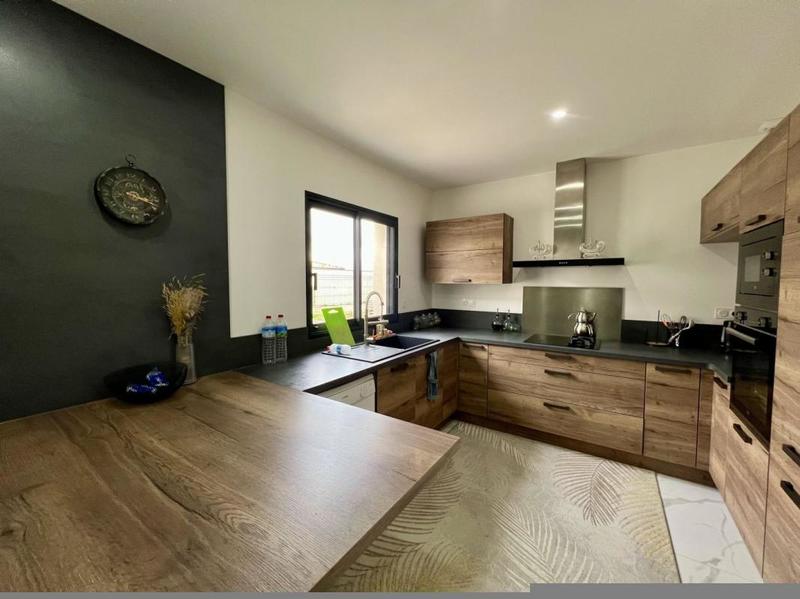 Maison - 140 m² - 6 pièces