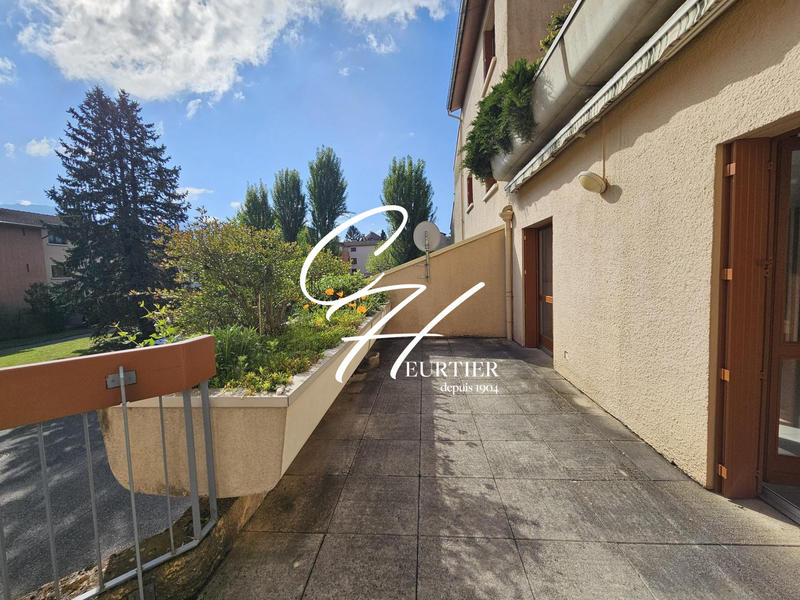 Appartement - 110 m² - 5 pièces