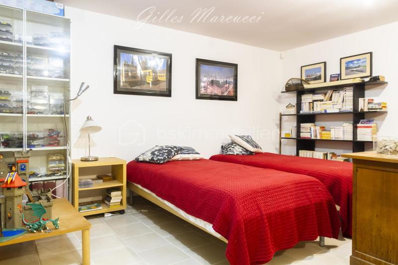 Maison - 174 m² - 5 pièces