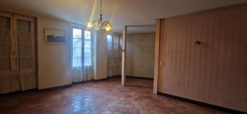 Appartement - 225 m² - 8 pièces
