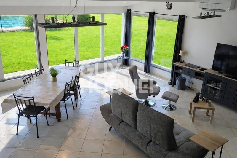 Maison - 187 m² - 5 pièces