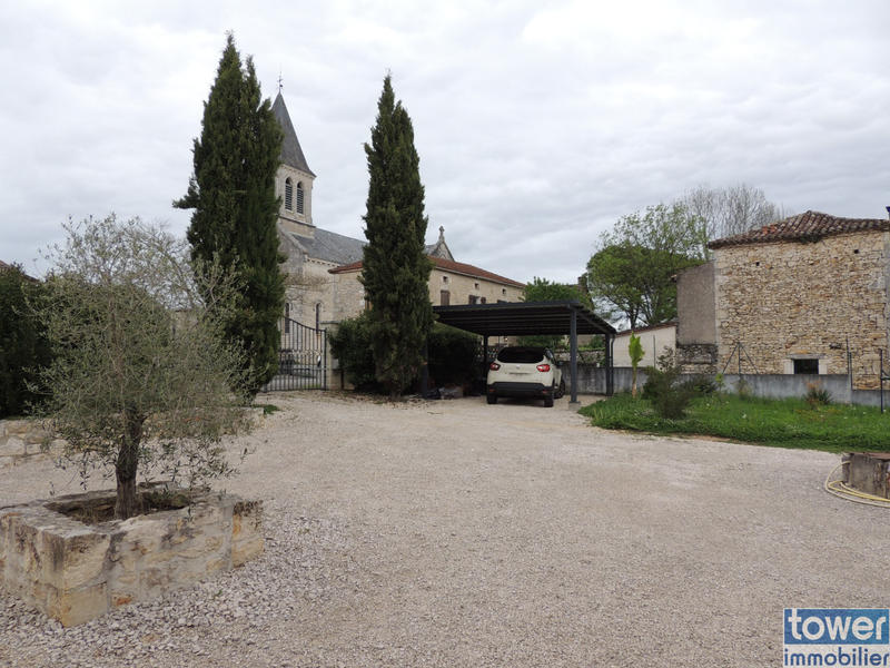 Maison - 250 m² - 7 pièces