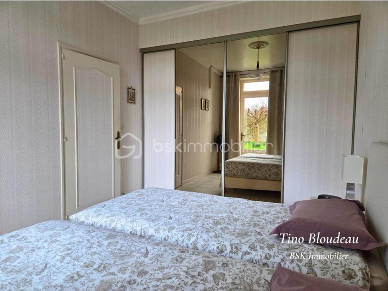 Maison - 200 m² - 9 pièces