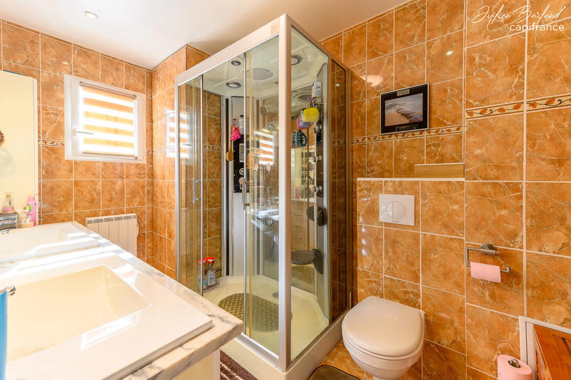 Maison - 86 m² - 5 pièces