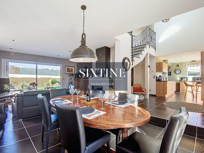 Villa - 149 m² - 8 pièces