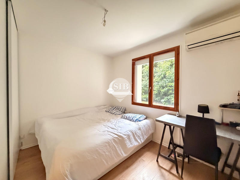 Maison traditionnelle - 93 m² - 4 pièces