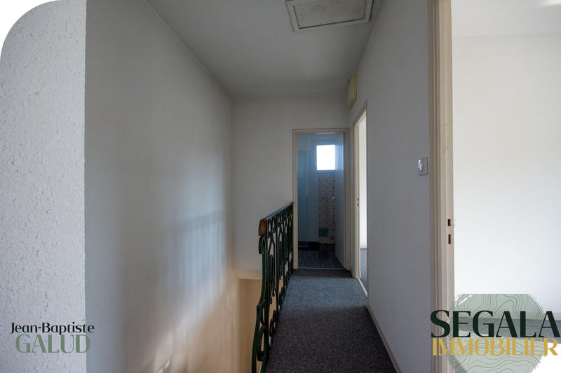 Appartement - 92 m² - 5 pièces