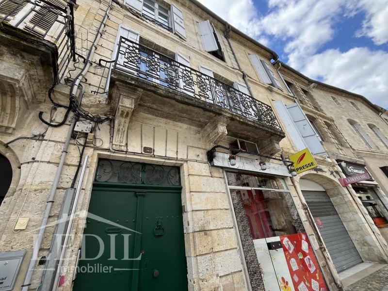 Local commercial - 157 m² - 1 pièce