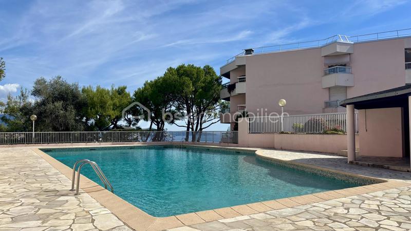 Appartement - 82 m² - 3 pièces