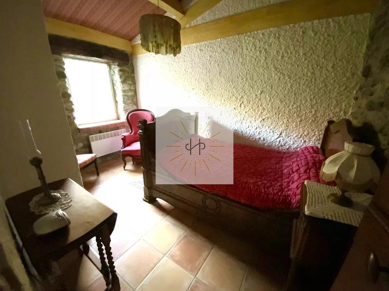 Maison - 195 m² - 7 pièces