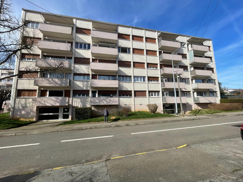 Appartement - 65 m² - 4 pièces