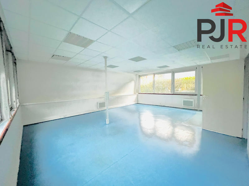 Bureau - 324 m²