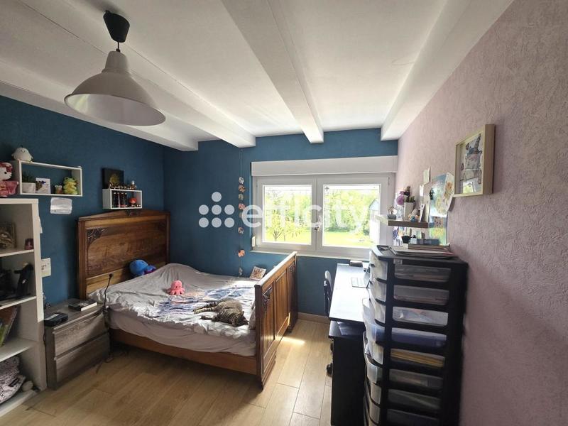 Maison - 180 m² - 7 pièces