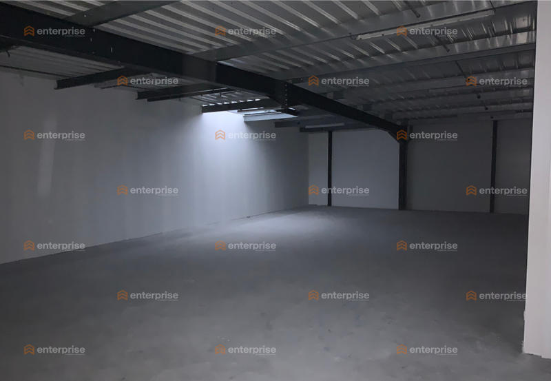 Local d'activité / Entrepôt - 500 m²