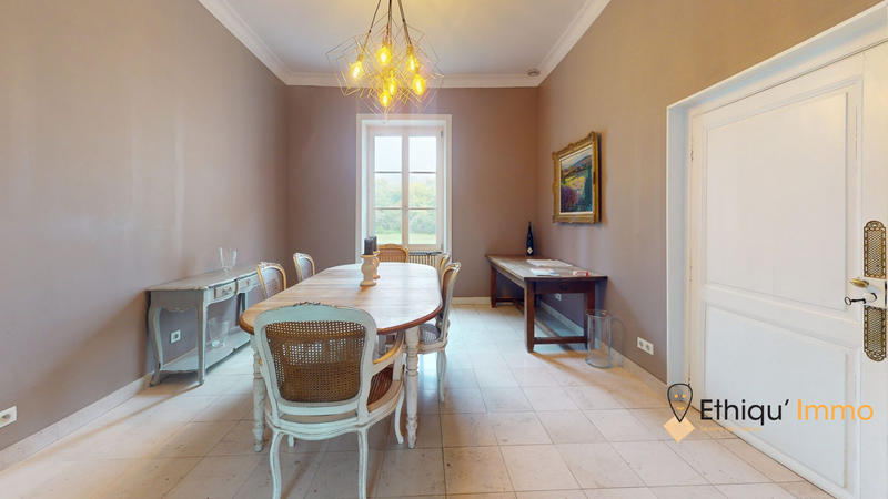 Manoir - 347 m² - 6 pièces