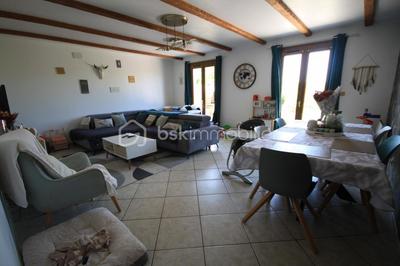 Maison - 120 m² - 5 pièces