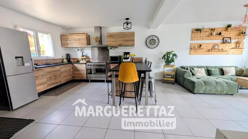 Maison - 108 m² - 5 pièces