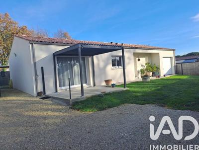 Maison - 93 m² - 3 pièces