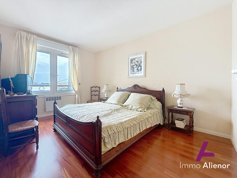 Appartement - 106 m² - 4 pièces