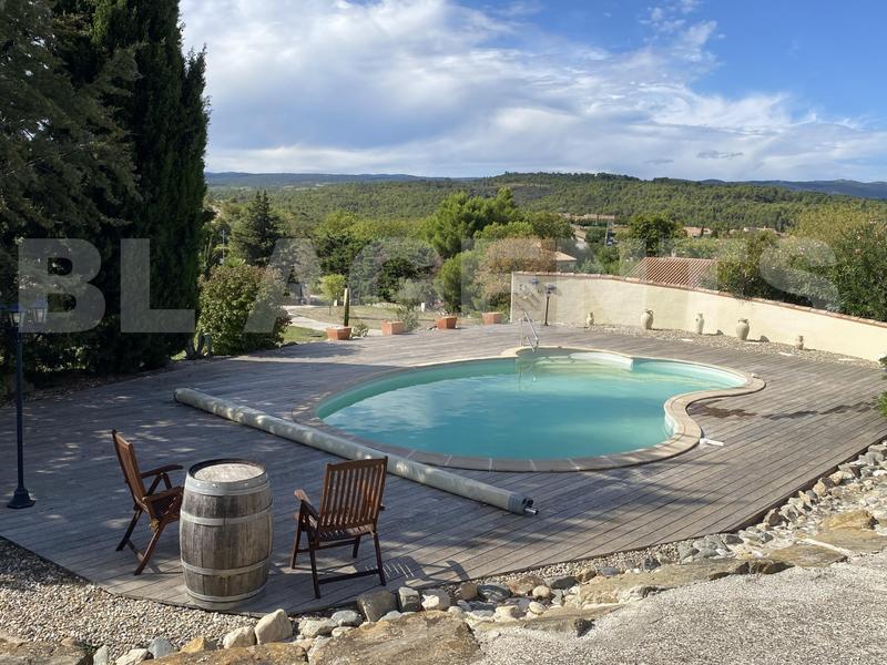 Maison contemporaine - 200 m² - 6 pièces