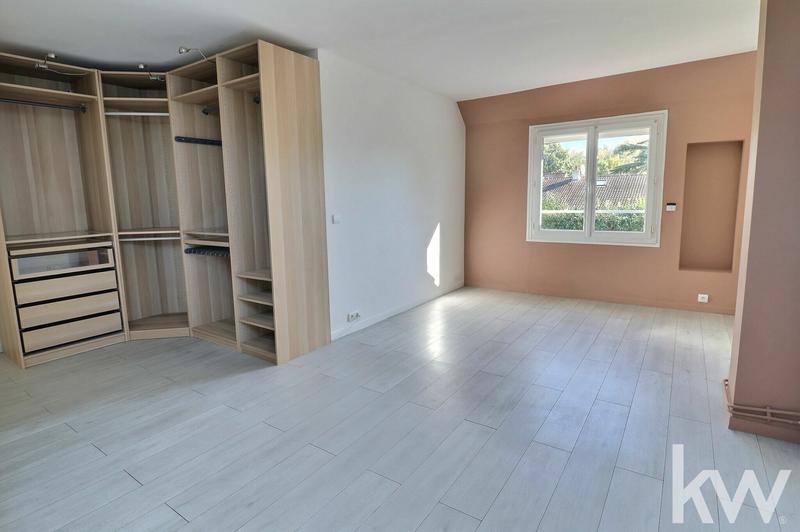 Maison - 152 m² - 7 pièces