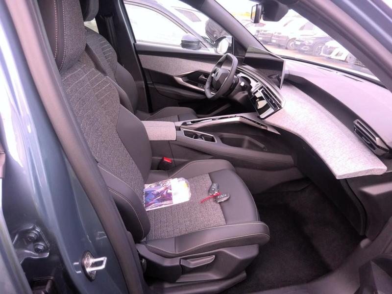 Peugeot 3008 III 1.2 Hybrid 145 E-Dcs6 Allure