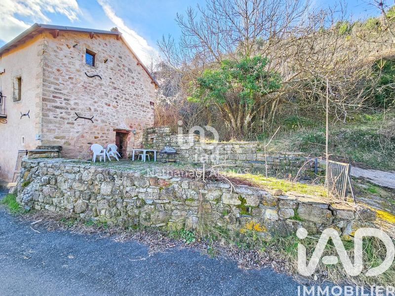 Maison - 96 m² - 4 pièces