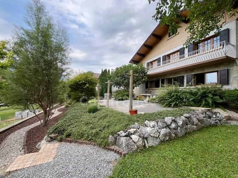 Maison - 140 m² - 5 pièces