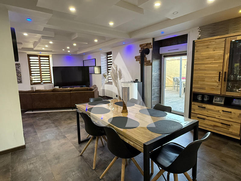 Maison - 176 m² - 5 pièces