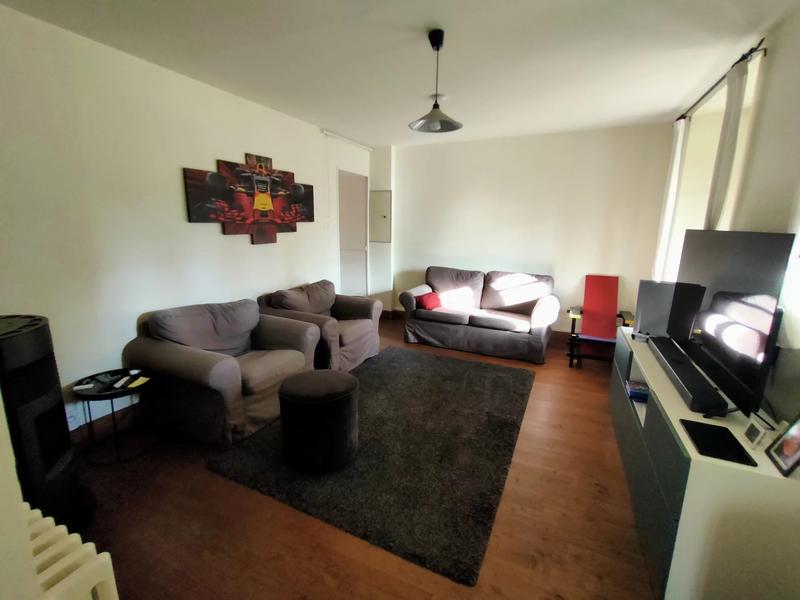 Maison - 235 m² - 8 pièces