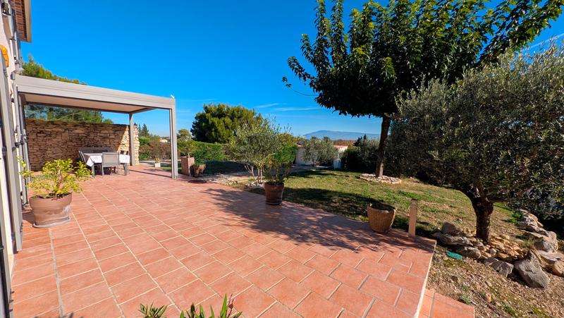 Maison traditionnelle - 184 m² - 8 pièces