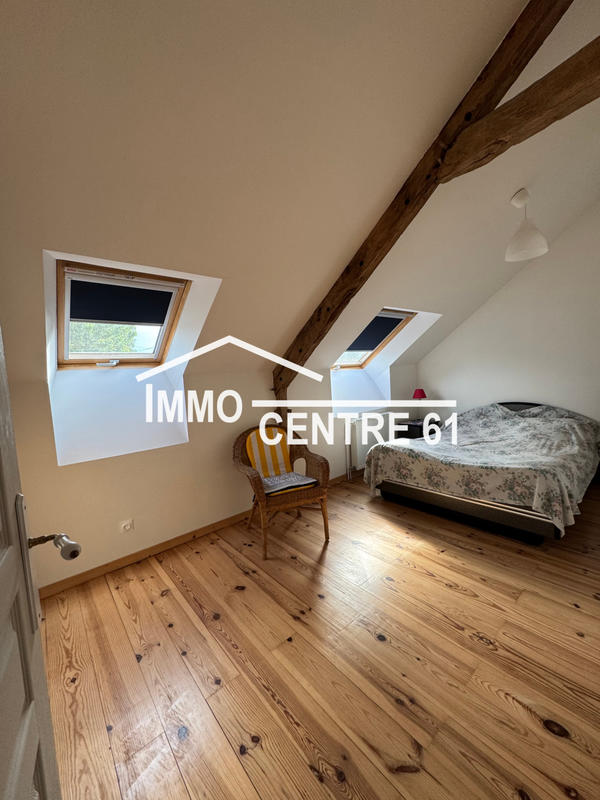 Maison - 90 m² - 5 pièces