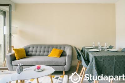 Chambre - 10 m² - 1 pièce