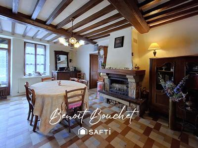 Maison - 121 m² - 5 pièces