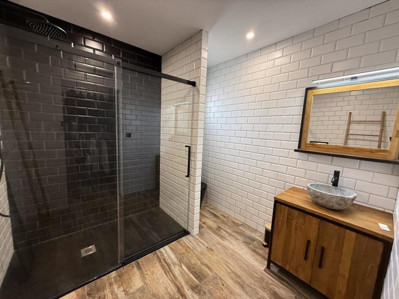 Villa - 293 m² - 8 pièces