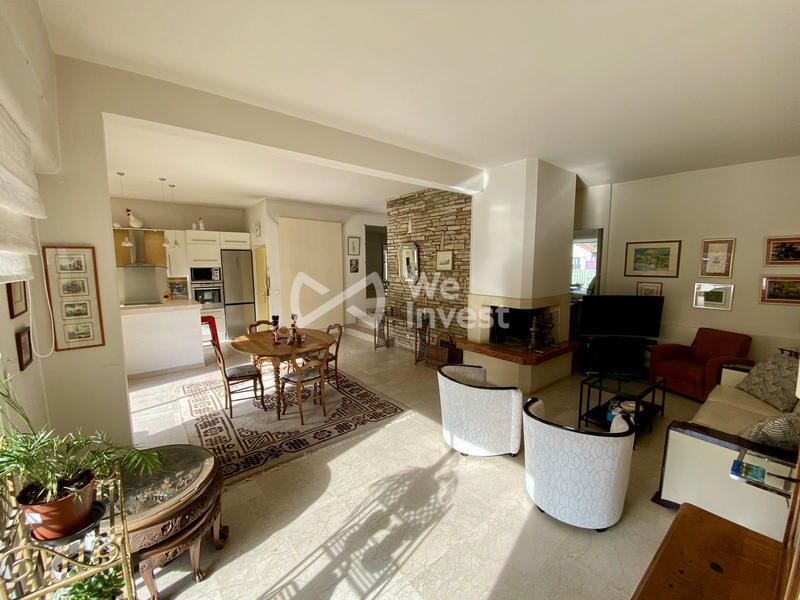 Maison - 140 m² - 5 pièces