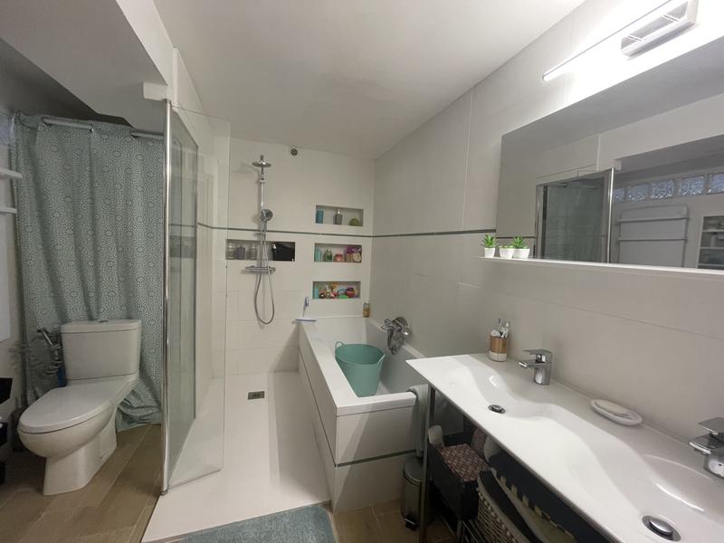 Appartement - 90 m² - 4 pièces