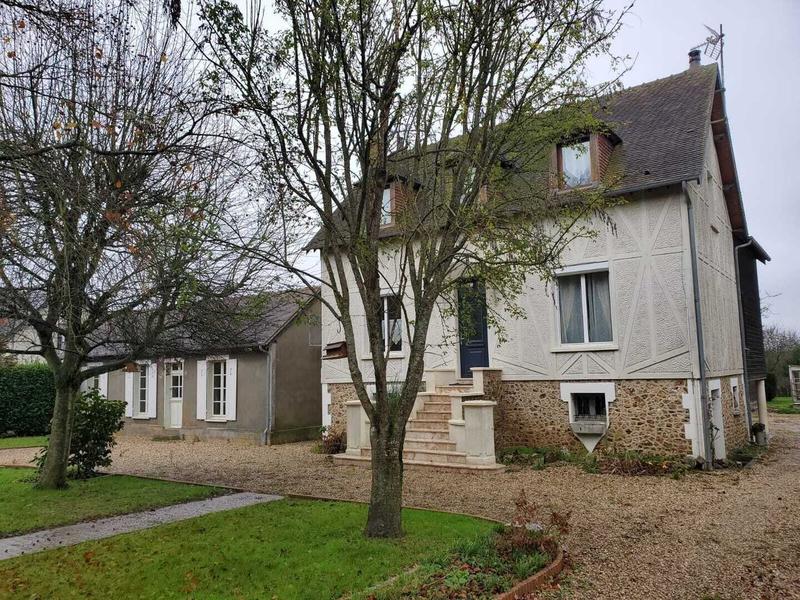 Maison - 172 m² - 8 pièces