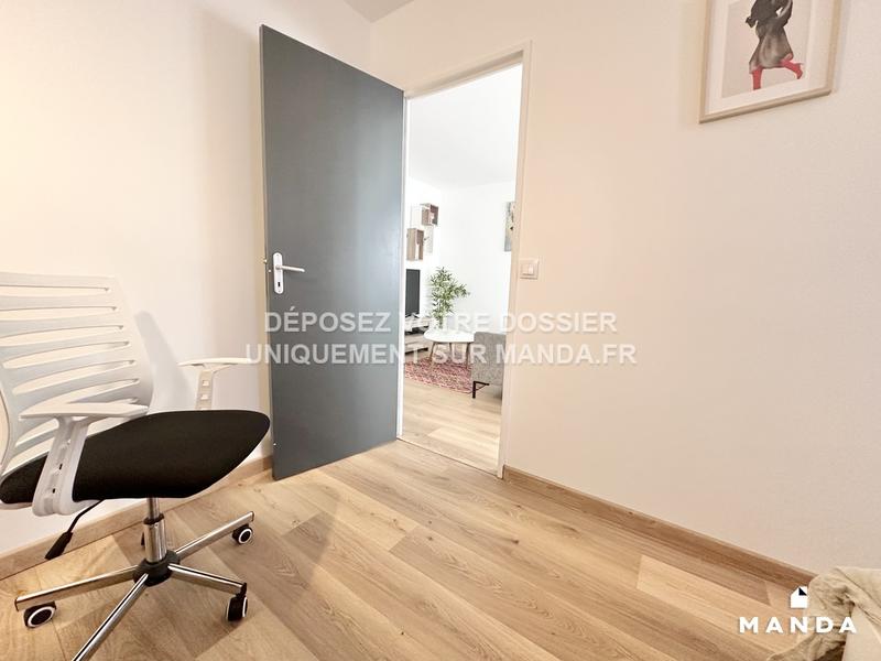 Chambre - 10 m² - 4 pièces