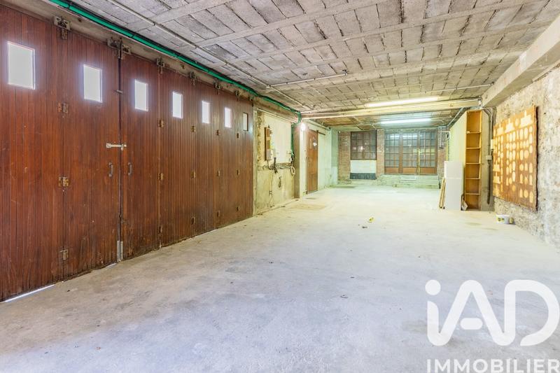 Maison - 216 m² - 7 pièces