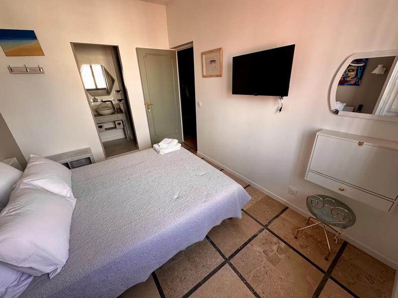 Maison chambre d'hôtes - 340 m² - 8 pièces