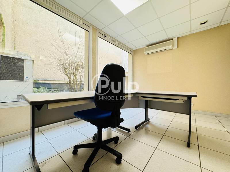 Bureau - 400 m²
