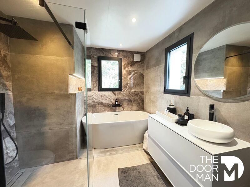 Villa - 175 m² - 5 pièces